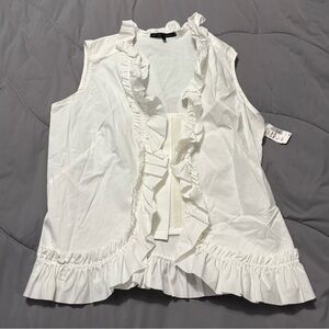 NWT Adjustable Ruffled Sleeveless Top L